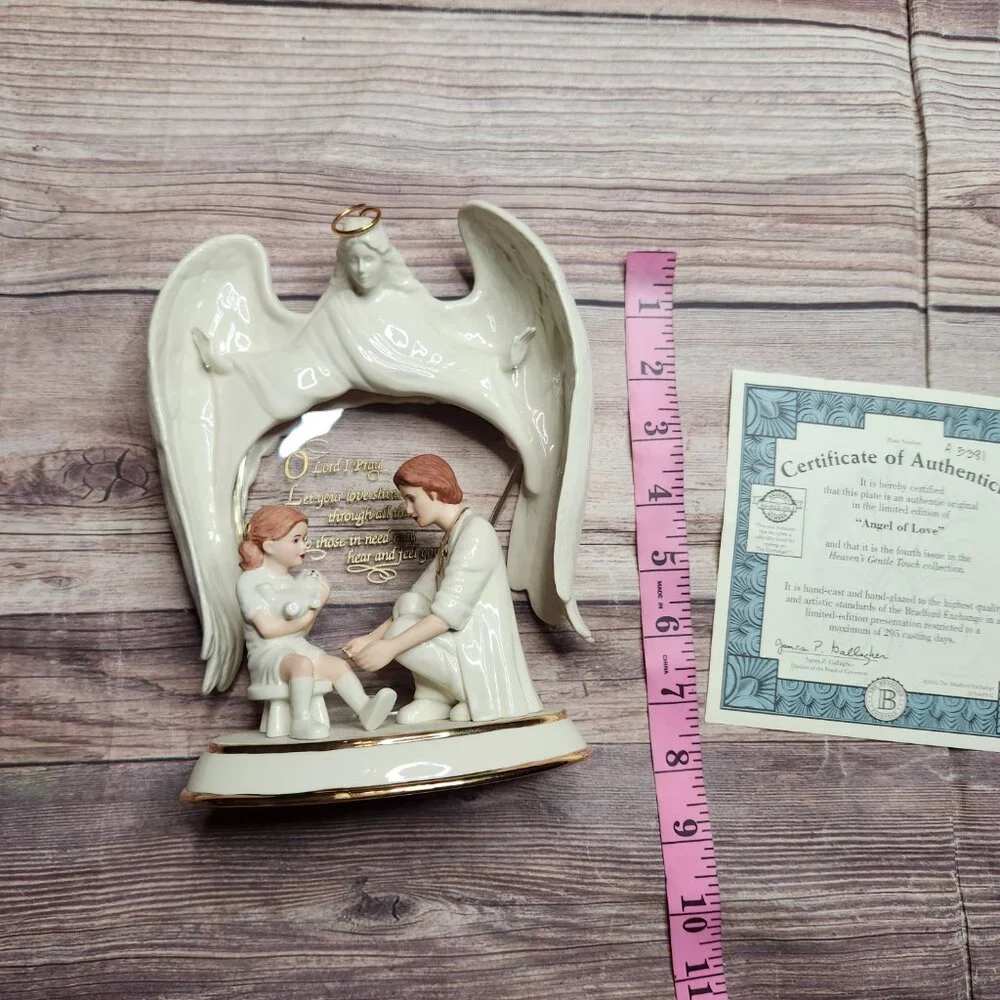 The Bradford Exchange Heavens Gentle Touch "Angel Of Love" RN Nurse Figurine - Picture 2 of 9